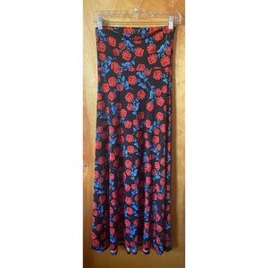🌹 Rose Print LulaRoe Maxi Skirt.  Size XXS